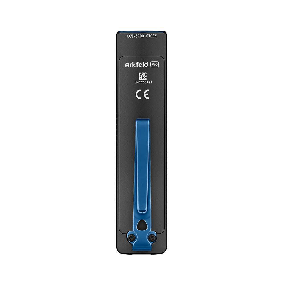 Olight Arkfeld Pro | torcia EDC piatta 3-in-1 | 1.300 lm